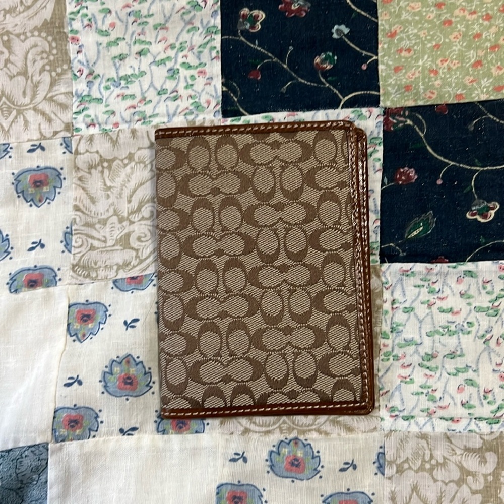 Coach wallet brand new never used